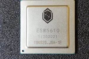 中国自主研制的首款内生安全交换芯片“玄武芯”ESW5610